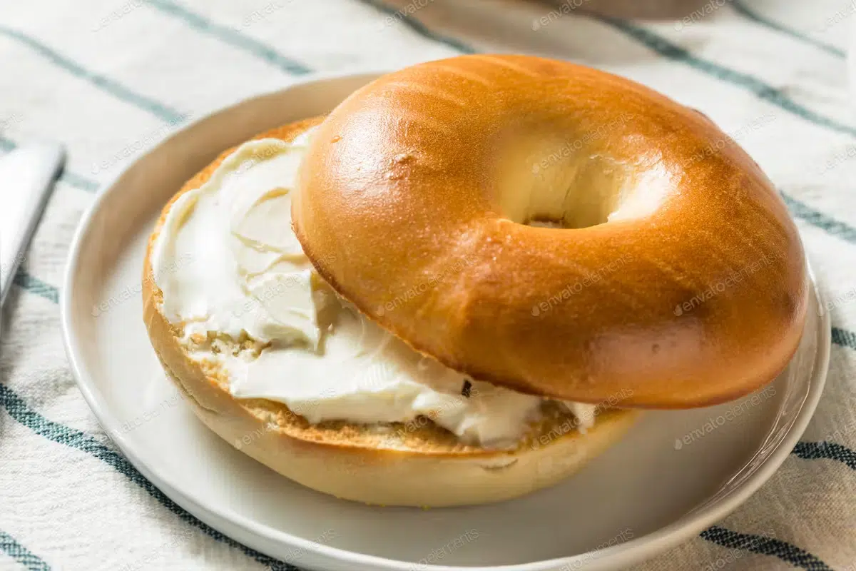 Bagel ’n Cream Cheese